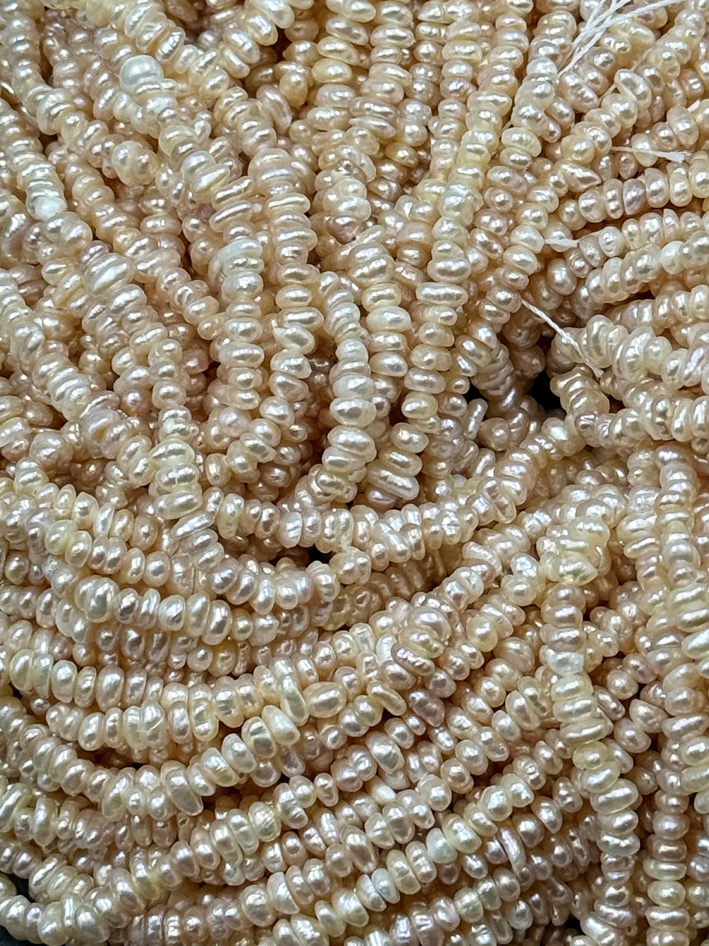 AAA Natural Freshwater Pearl Beads, 4-5mm Keshi Shape Freeform Beads, Beautiful natural PEACHY COLOR fresh water pearl bead. 14”