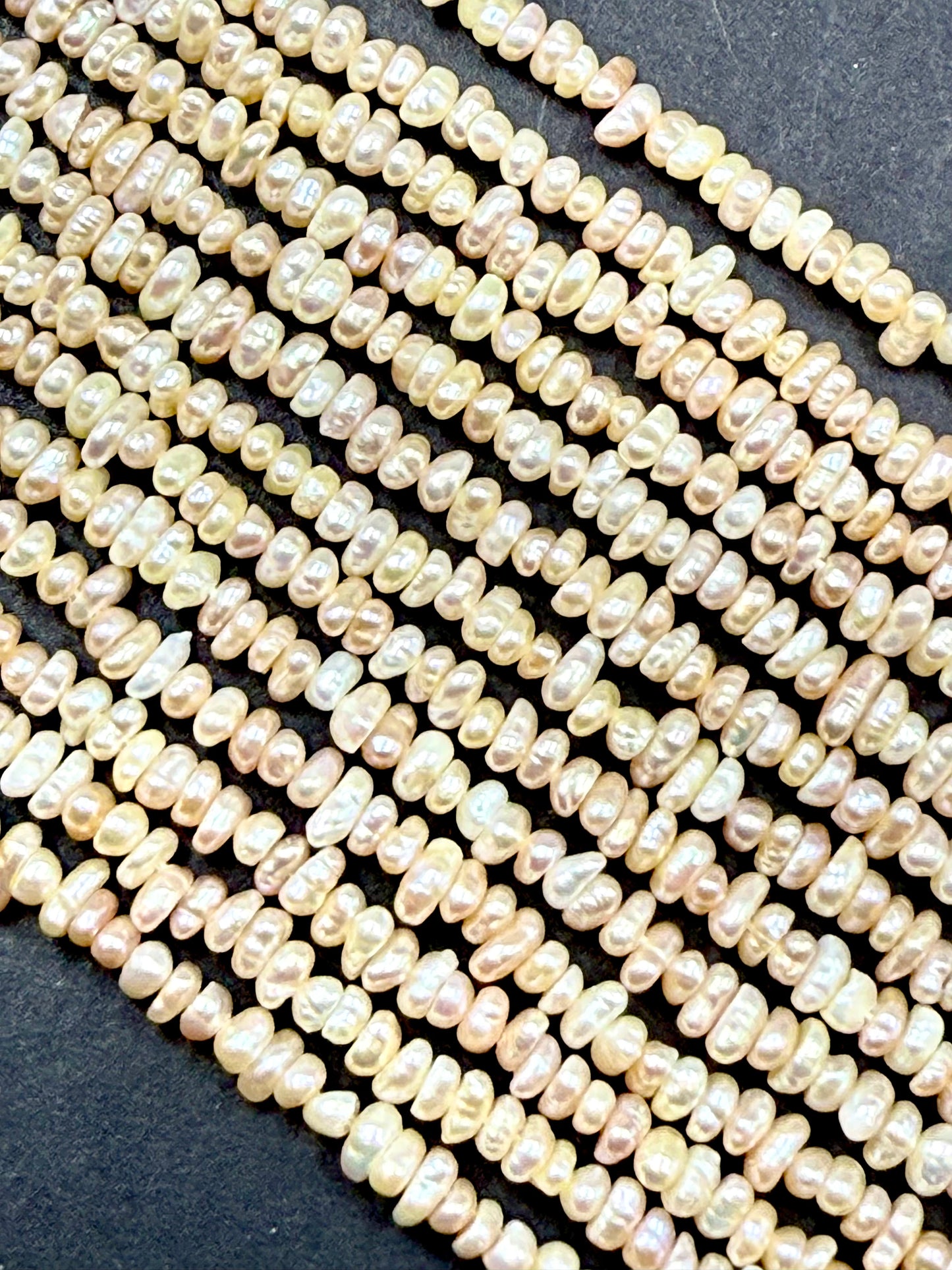 AAA Natural Freshwater Pearl Beads, 4-5mm Keshi Shape Freeform Beads, Beautiful natural PEACHY COLOR fresh water pearl bead. 14”