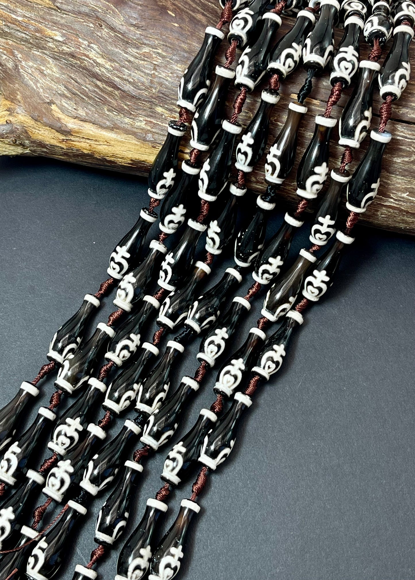 AAA Natural Tibetan gemstone bead . Handmade bead . Gorgeous hand printed bead. Excellent quality. Full strand 15.5”