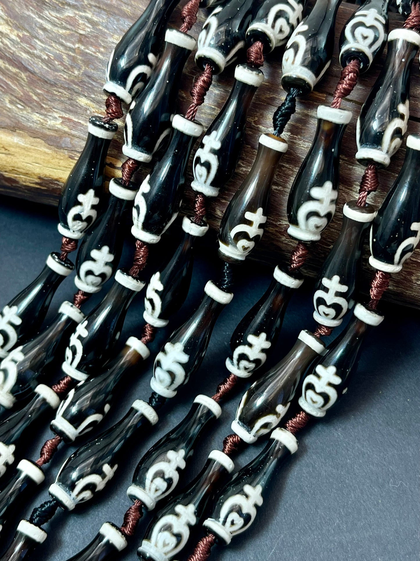 AAA Natural Tibetan gemstone bead . Handmade bead . Gorgeous hand printed bead. Excellent quality. Full strand 15.5”