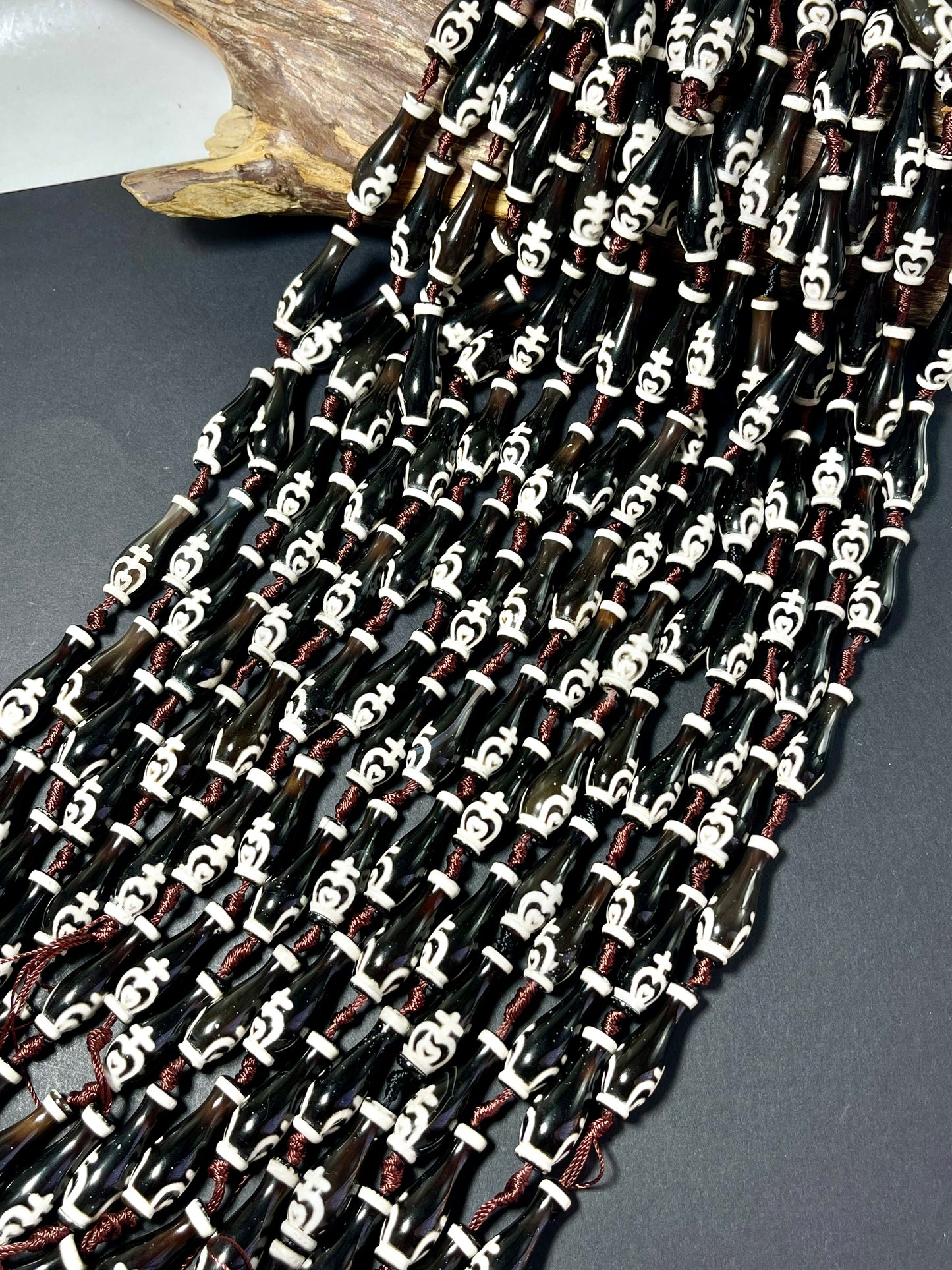 AAA Natural Tibetan gemstone bead . Handmade bead . Gorgeous hand printed bead. Excellent quality. Full strand 15.5”