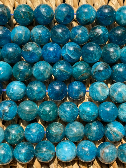 AAA Natural Apatite Gemstone Bead, 4mm 6mm 8mm 10mm Smooth Round Bead, Beautiful Natural Blue Color Gemstone Great Quality Apatite Bead