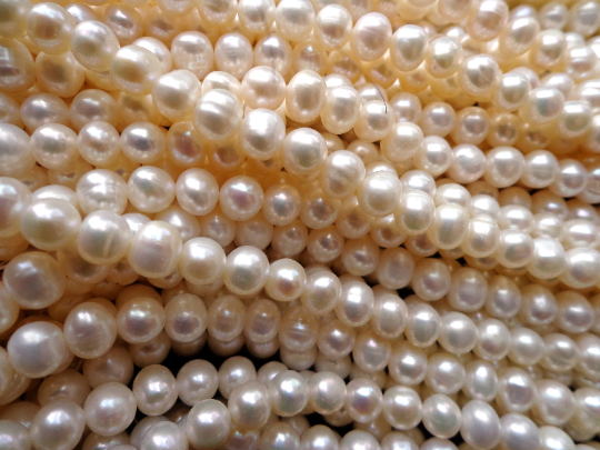 AAA Natural Freshwater Pearl Beads, 4mm 5mm 6mm 8mm 9-10mm 11-12mm Round Shape Beads, Beautiful Natural White Fresh Water Pearl Bead. 14”