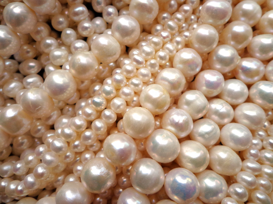 AAA Natural Freshwater Pearl Beads, 4mm 5mm 6mm 8mm 9-10mm 11-12mm Round Shape Beads, Beautiful Natural White Fresh Water Pearl Bead. 14”