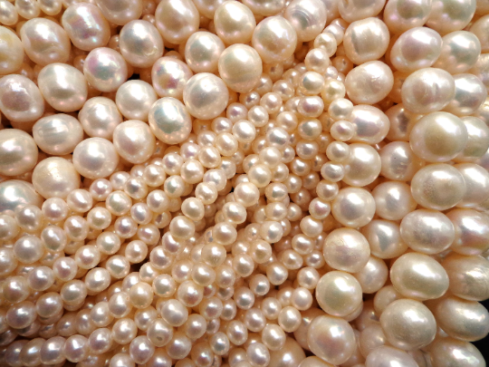 AAA Natural Freshwater Pearl Beads, 4mm 5mm 6mm 8mm 9-10mm 11-12mm Round Shape Beads, Beautiful Natural White Fresh Water Pearl Bead. 14”