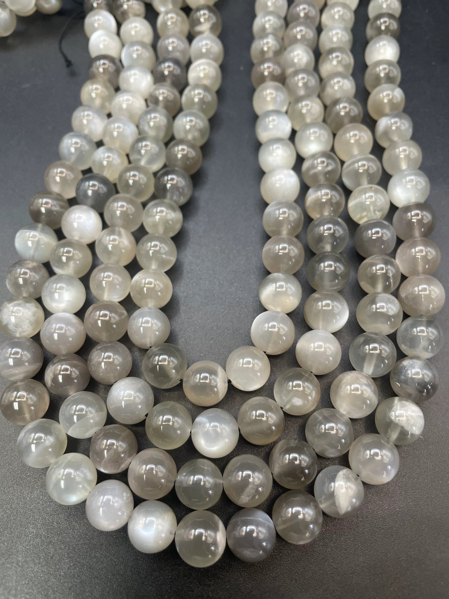AAA super nice gray rainbow moonstone bead. 4mm 6mm 8mm 10mm round bead. Gorgeous natural gray color with rainbow flash . High quality bead