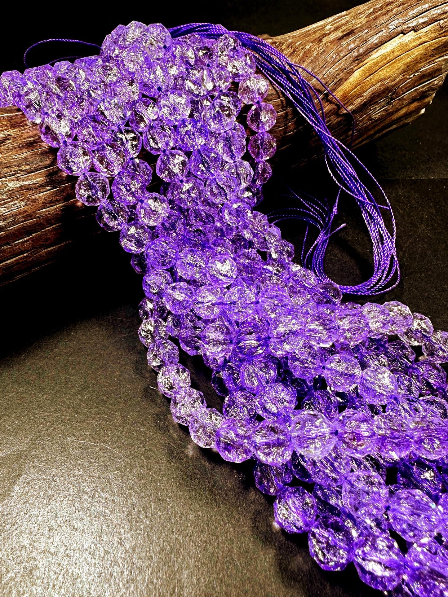 Beautiful Crackle Crystal glass bead. Faceted round shape bead. Gorgeous light purple color, High quality crystal bead! Full strand 15.5"