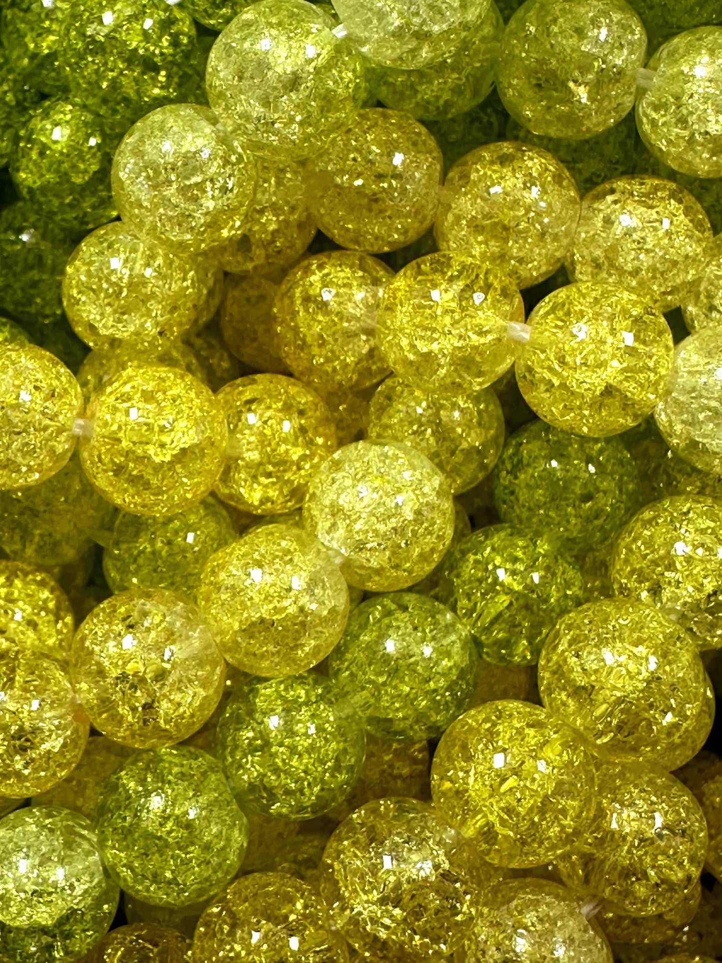 Gorgeous Olive-Yellow Two Shaded Crystal Crack Bead Smooth Round Shape High Quality 15.5"