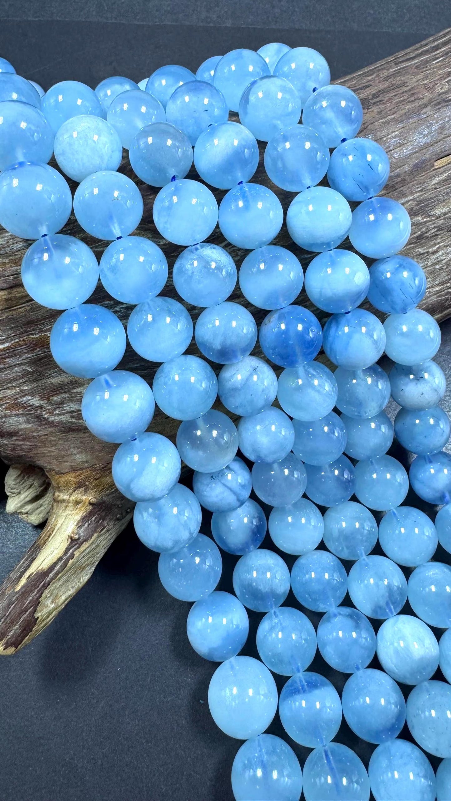 AA Natural Aquamarine gemstone beads. Smooth round shape . Excellent quality full strand 15.5”