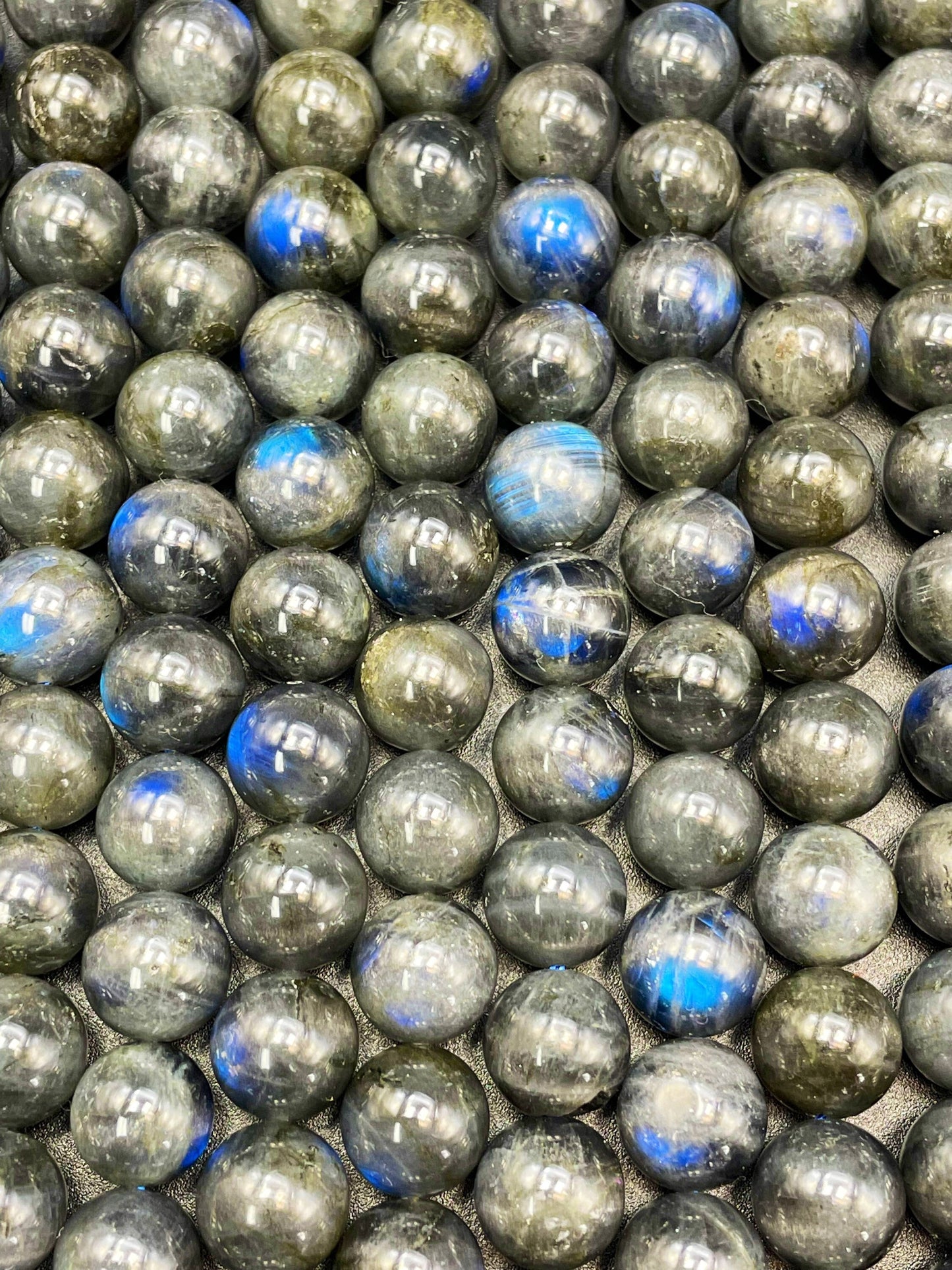 AAA Natural Blue Flash Black Labradorite Gemstone Bead 6mm 8mm 10mm Round Bead, Beautiful Natural Gray Color Blue Flash Labradorite Gemstone Bead