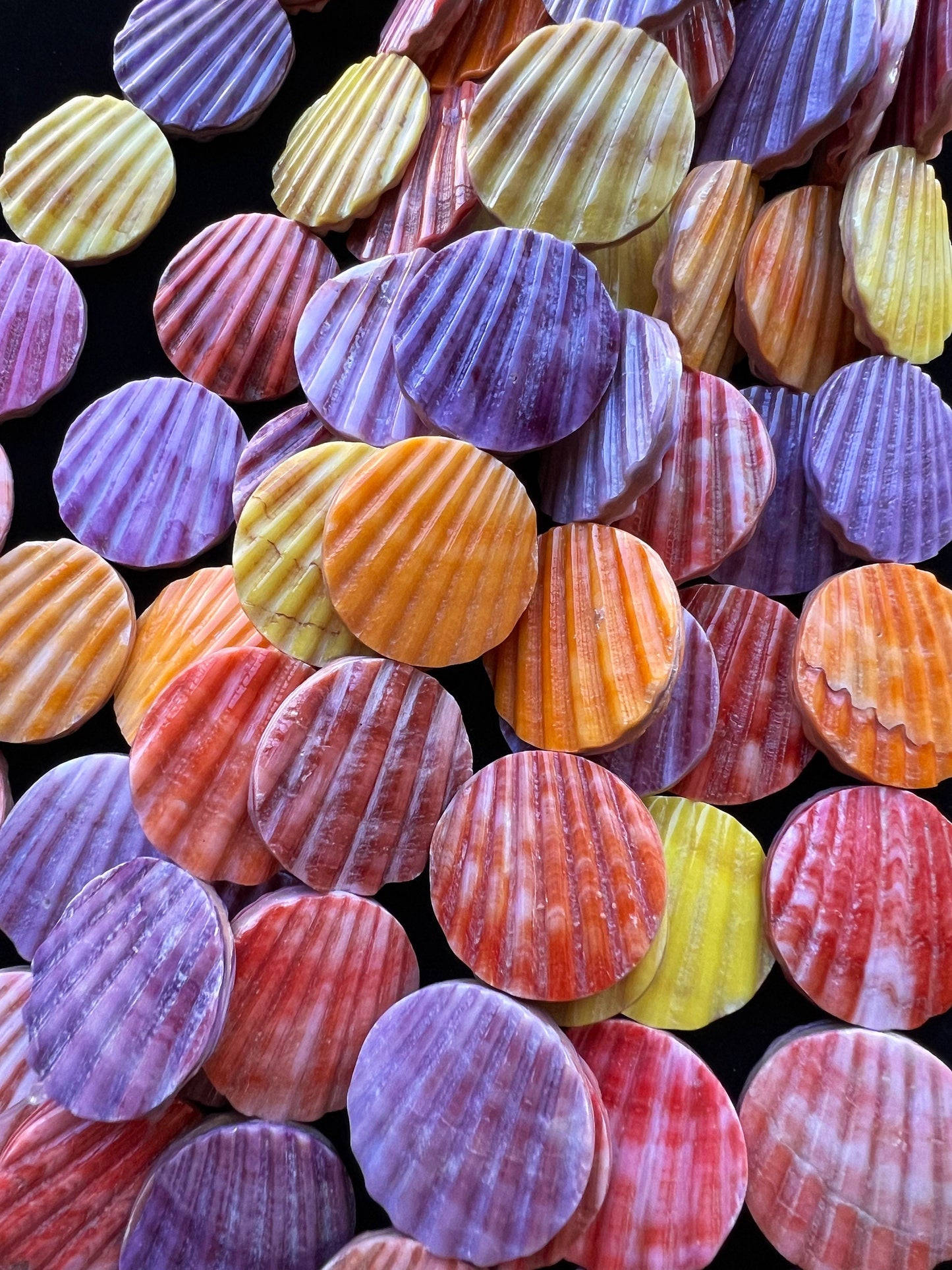 Natural Spiny Oyster Shell Bead Ribbed Coin Shape 20mm 25mm 30mm Gorgeous Colorful Beads Half Strand 7.5"