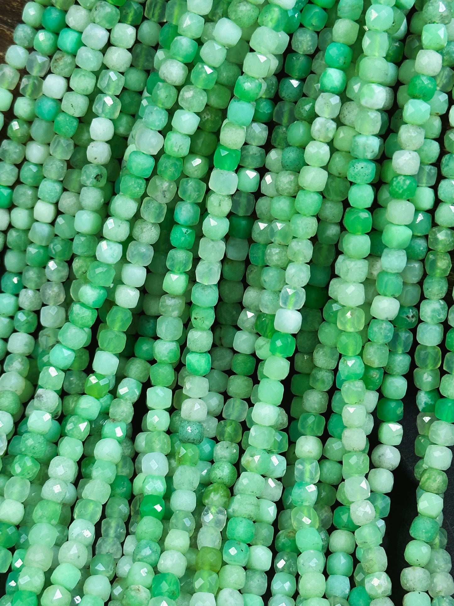 AAA NATURAL Chrysoprase Gemstone Bead Faceted 4mm Cube Shape, Gorgeous Green Color Chrysoprase Gemstone Bead Excellent Quality Beads 15.5"