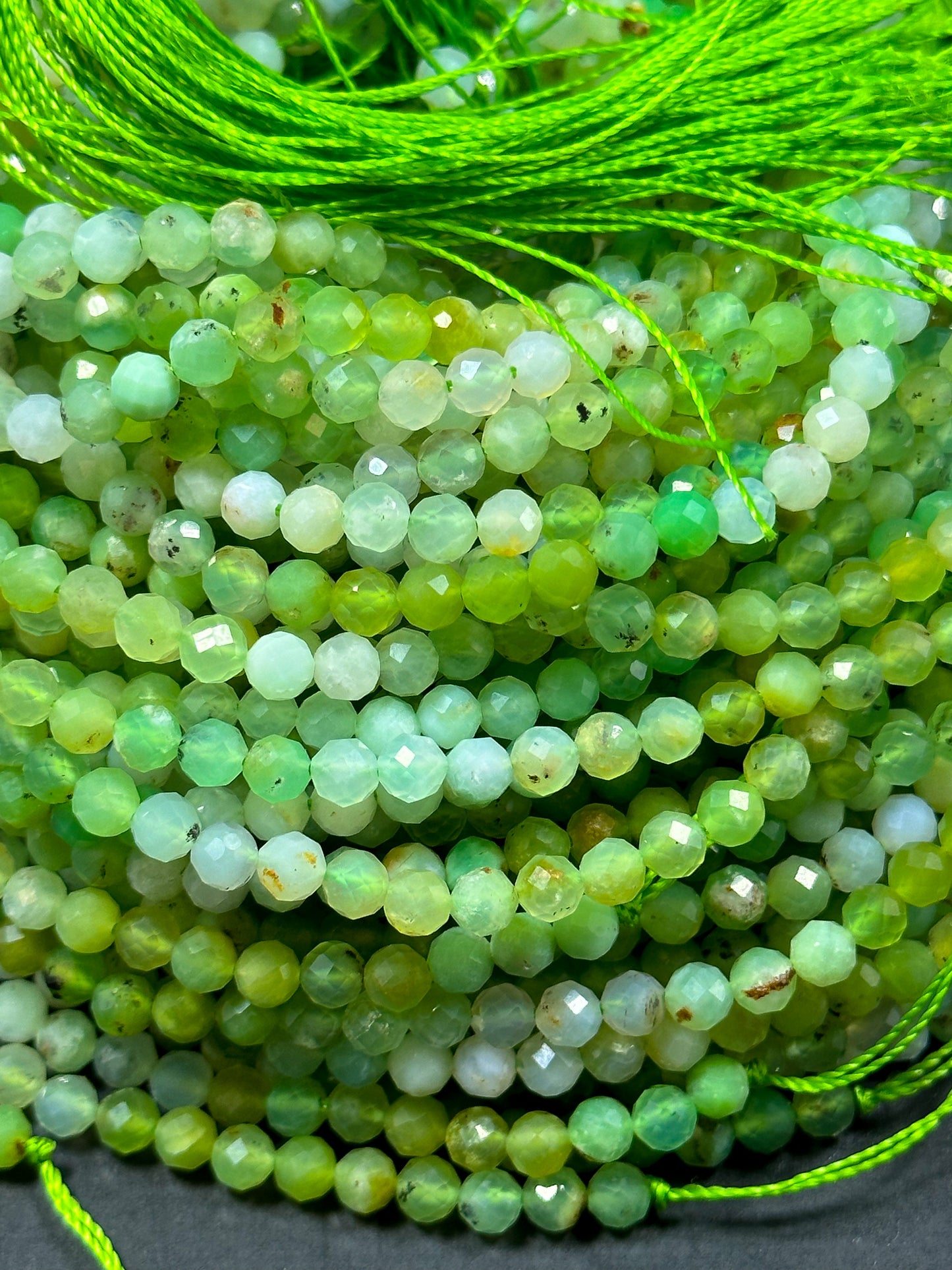 NATURAL Chrysoprase Gemstone Bead Faceted 4mm Round Bead, Beautiful Natural Green White Color Chrysoprase Loose Beads Full Strand 15.5"