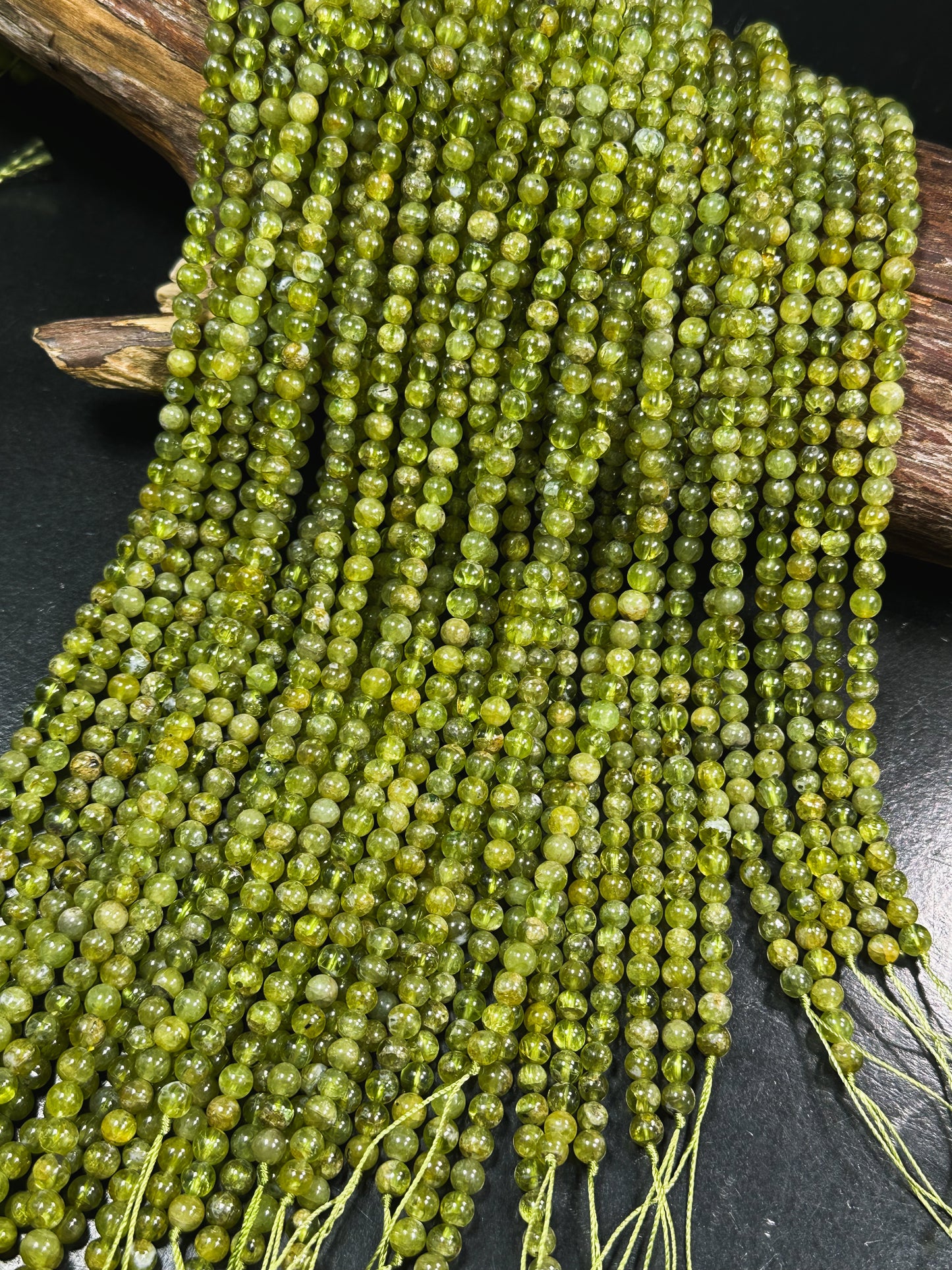 AAA Natural Green Peridot Gemstone Bead 5mm Round Beads, Gorgeous Natural Green Peridot Gemstone Beads, Excellent Quality Full Strand 15.5"