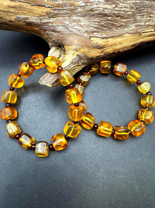 Natural Baltic gemstone bead. 10mm cube sharp bracelet. gorgeous Natural gold yellow color. Excellent quality !