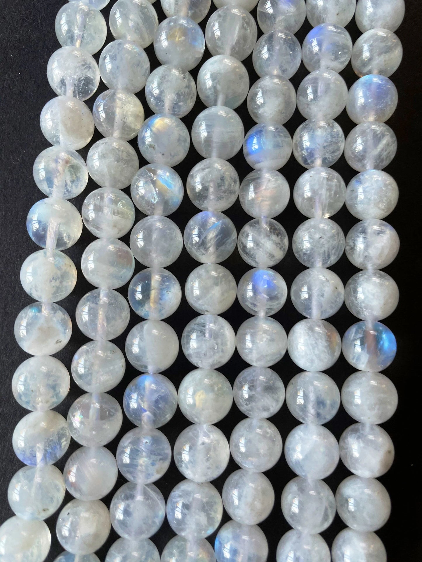 AAA Natural blue flash moonstone 4mm 6mm 8mm 10mm 12mm rainbow moonstone. Gorgeous natural blue flash color .Great quality rainbow moonstone