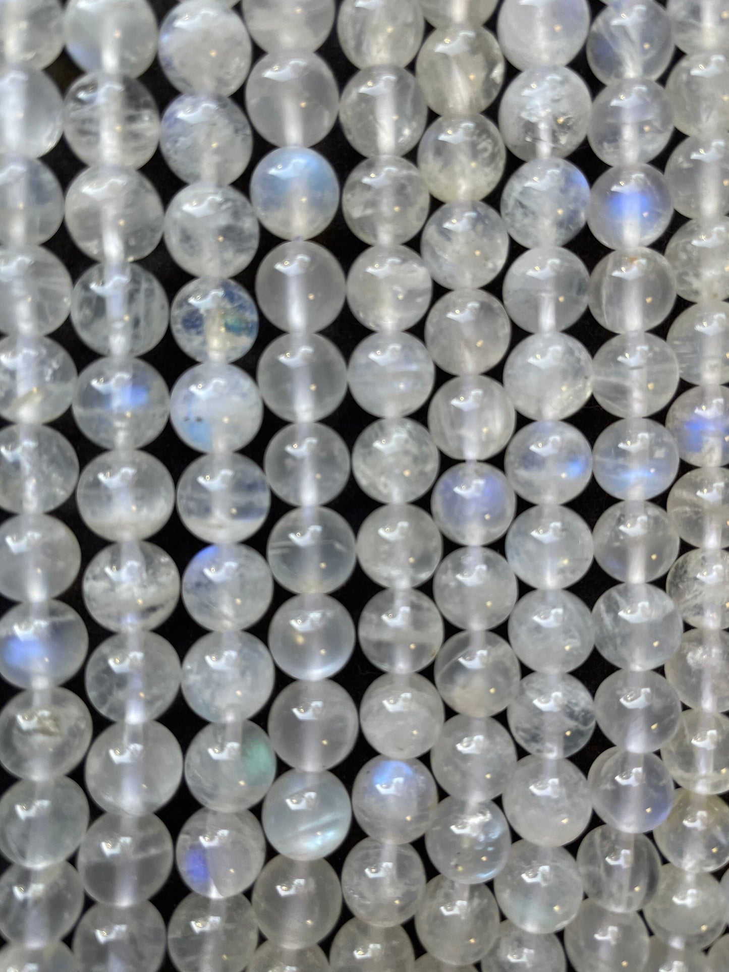 AAA Natural blue flash moonstone bead. 4mm 6mm 8mm 10mm round bead . Beautiful natural blue flash super clear moonstone Real nice quality