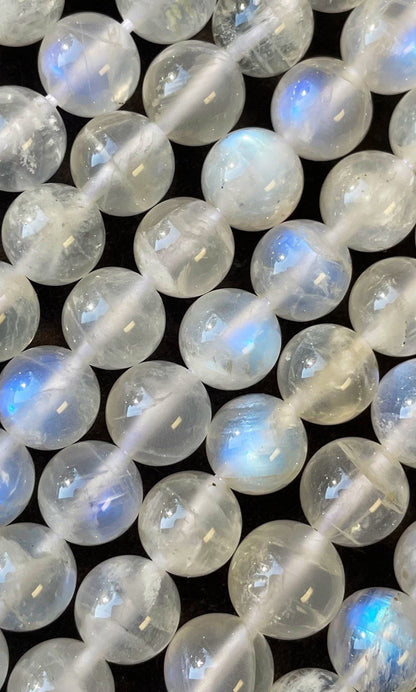 AAA Natural blue flash moonstone bead. 4mm 6mm 8mm 10mm round bead . Beautiful natural blue flash super clear moonstone Real nice quality