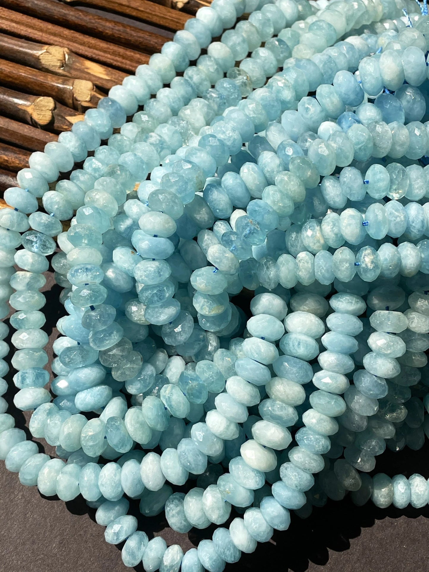 AAA Natural Blue Aquamarine Stone Bead. Faceted 4x7m, 5x8mm, 6x9mm, 6x10mm Rondelle Shape. Beautiful Natural Blue Color. Real Nice Quality!