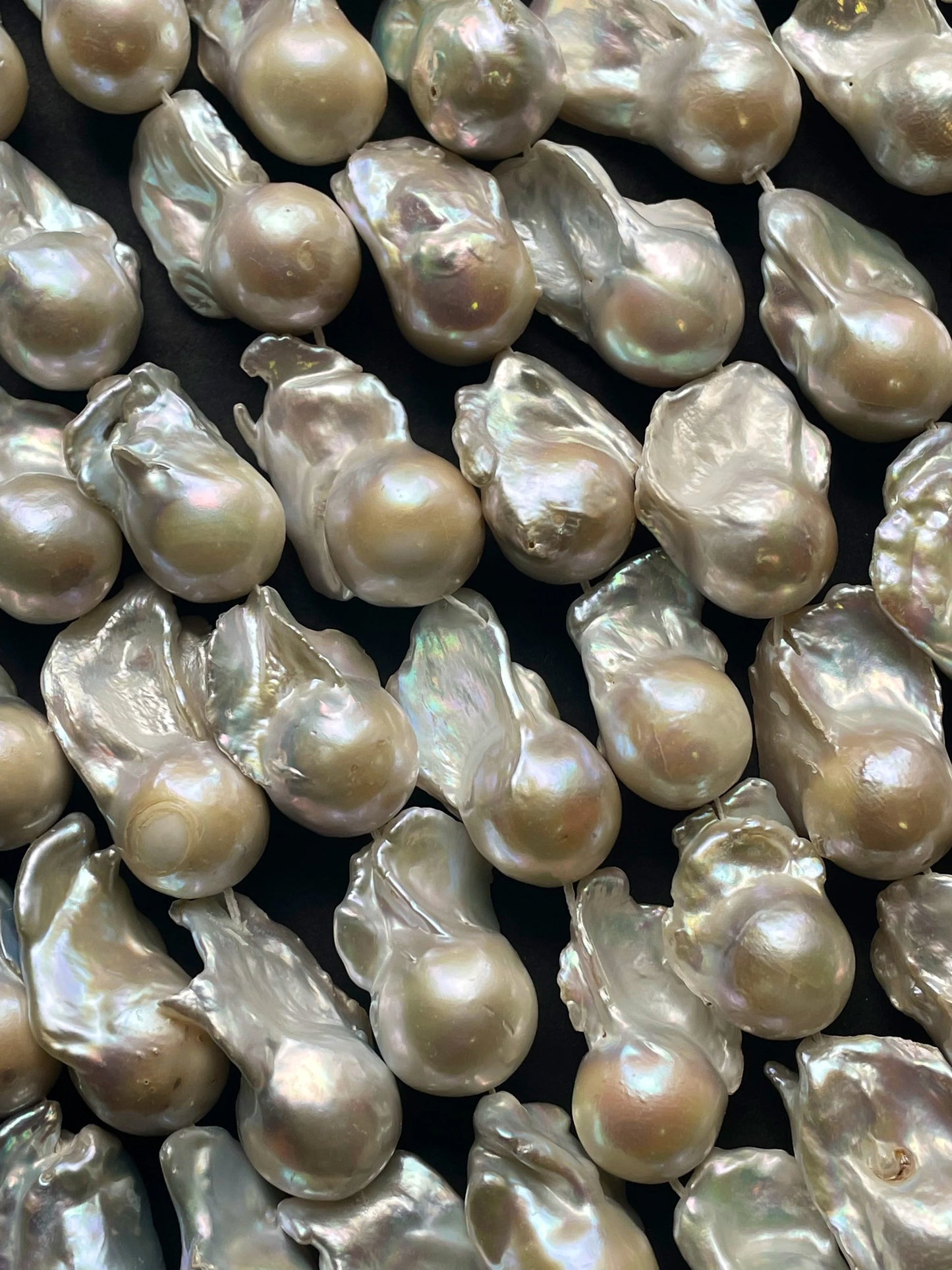AAA 100% Natural Real Nice Quality Baroque Pearl 15x28mm Natural Freedom Shape. Gorgeous Natural White Baroque Freshwater Pearl 15”