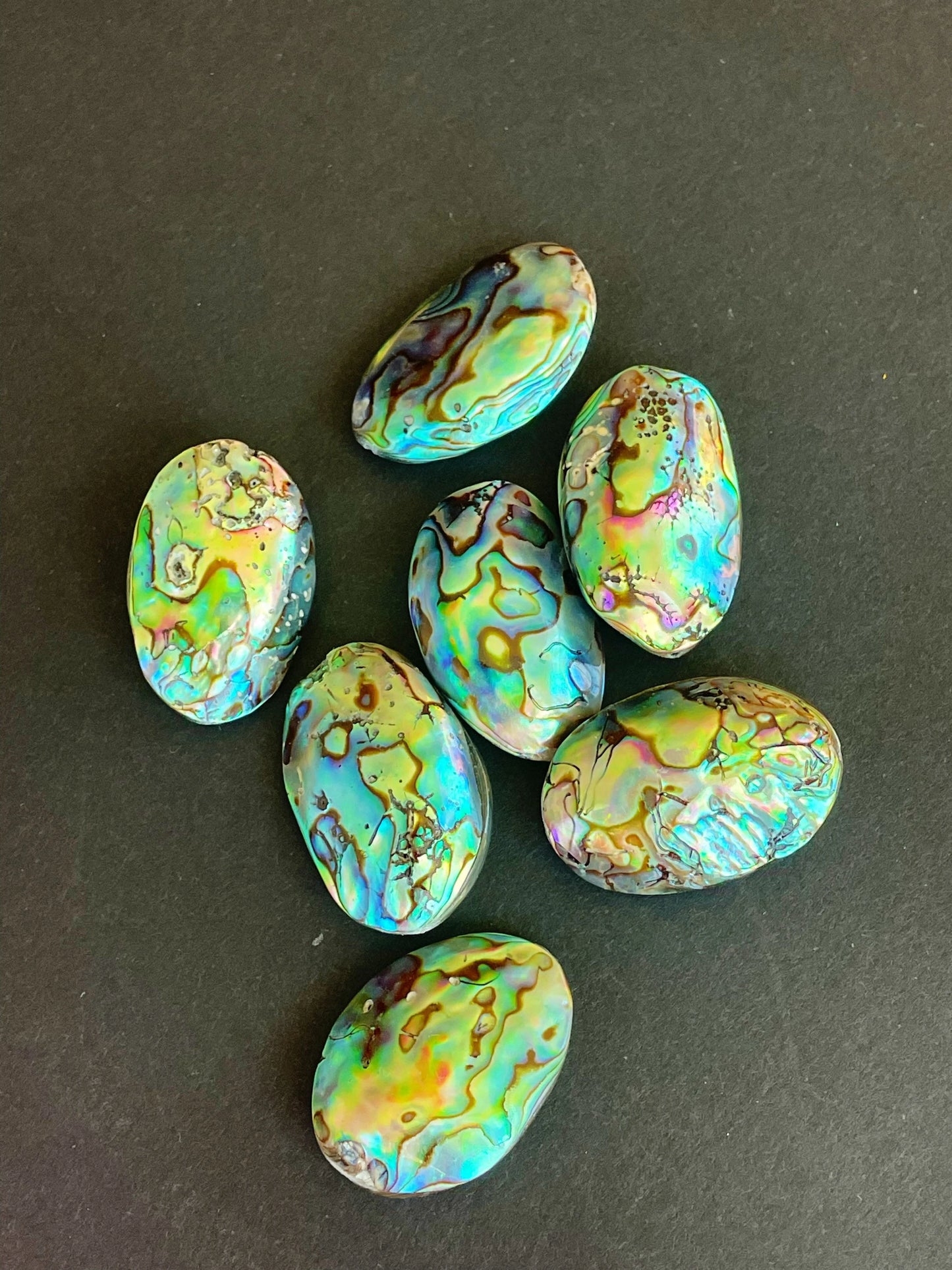 AAA Natural Abalone Shell Bead. 17x20mm Freedom Shape. Beautiful Natural Green Purple Peacock Feather Color Abalone Bead. High Quality Bead