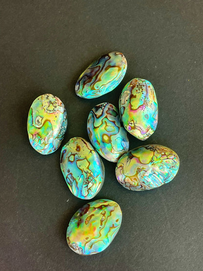 AAA Natural Abalone Shell Bead. 17x20mm Freedom Shape. Beautiful Natural Green Purple Peacock Feather Color Abalone Bead. High Quality Bead