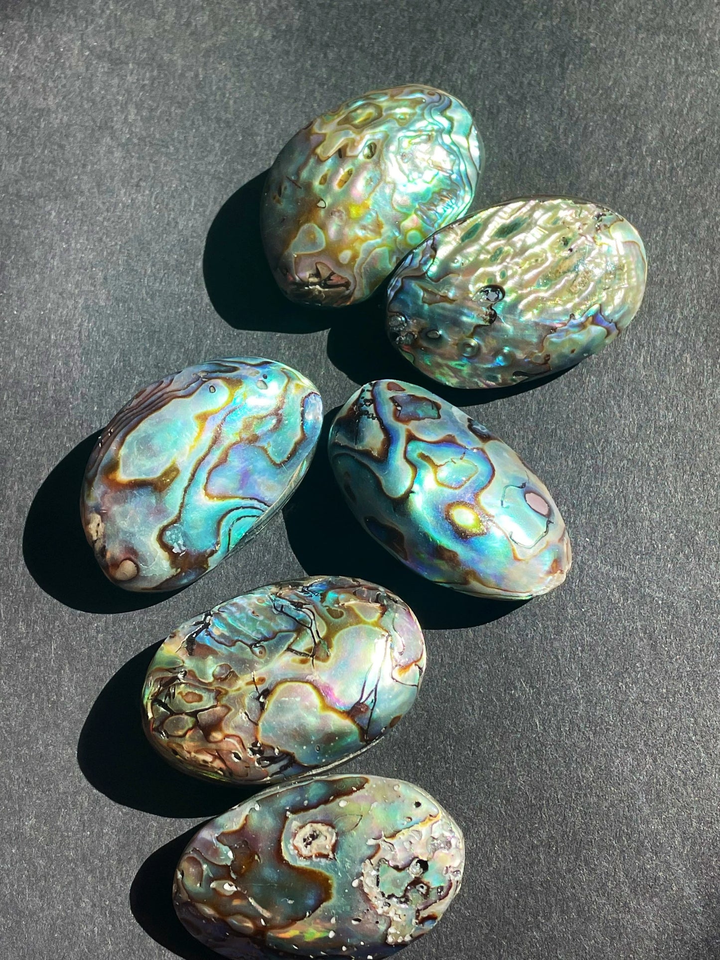 AAA Natural Abalone Shell Bead. 17x20mm Freedom Shape. Beautiful Natural Green Purple Peacock Feather Color Abalone Bead. High Quality Bead