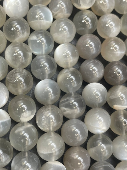AAA super nice gray rainbow moonstone bead. 4mm 6mm 8mm 10mm round bead. Gorgeous natural gray color with rainbow flash . High quality bead