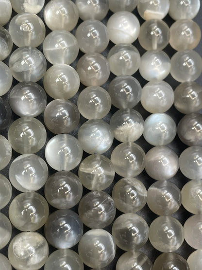 AAA super nice gray rainbow moonstone bead. 4mm 6mm 8mm 10mm round bead. Gorgeous natural gray color with rainbow flash . High quality bead