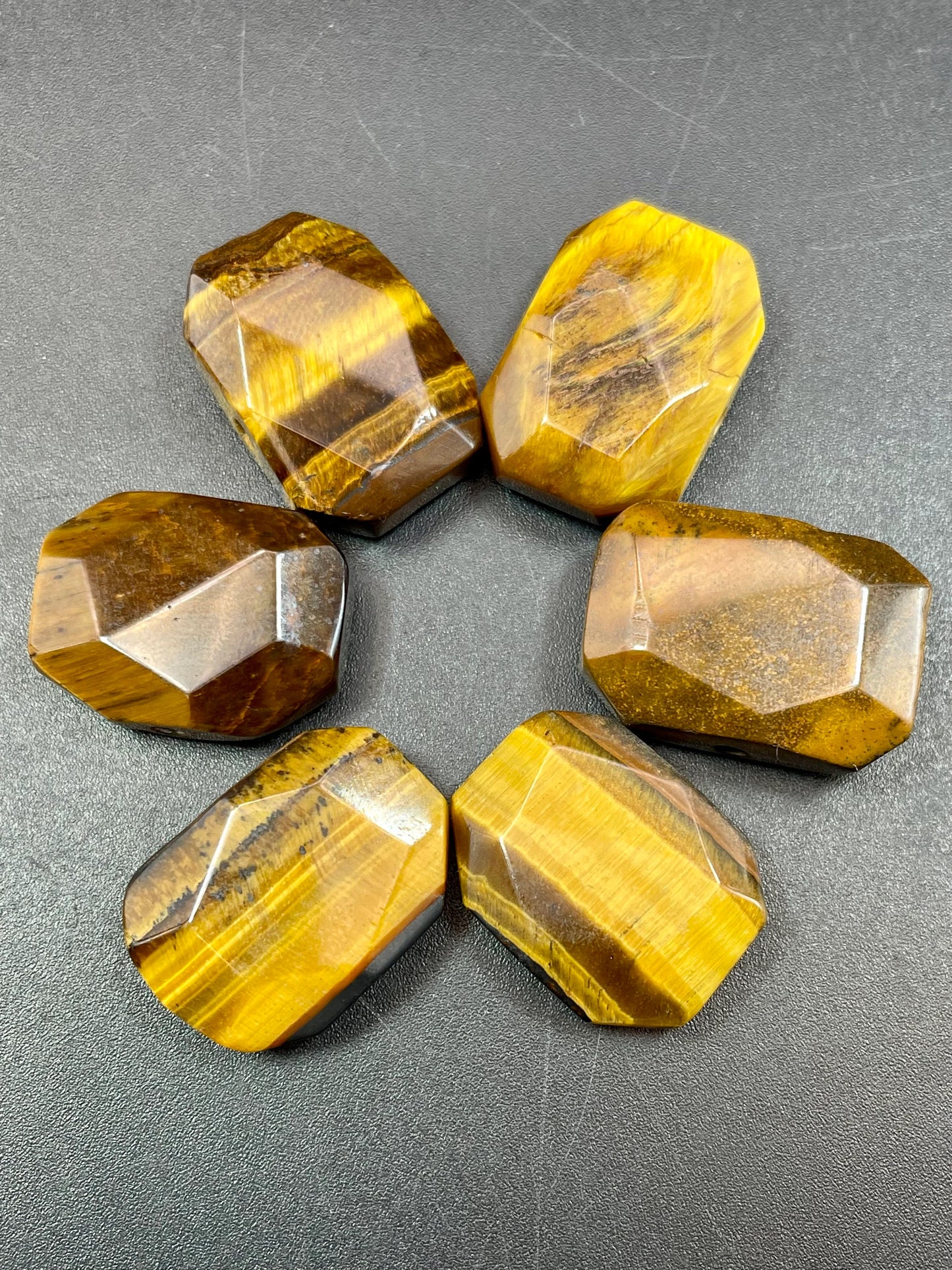 AAA natural tiger eye stone bead. 15x20mm rectangle Shape bead. Gorgeous natural brown yellow color. High quality gemstone pendant bead!