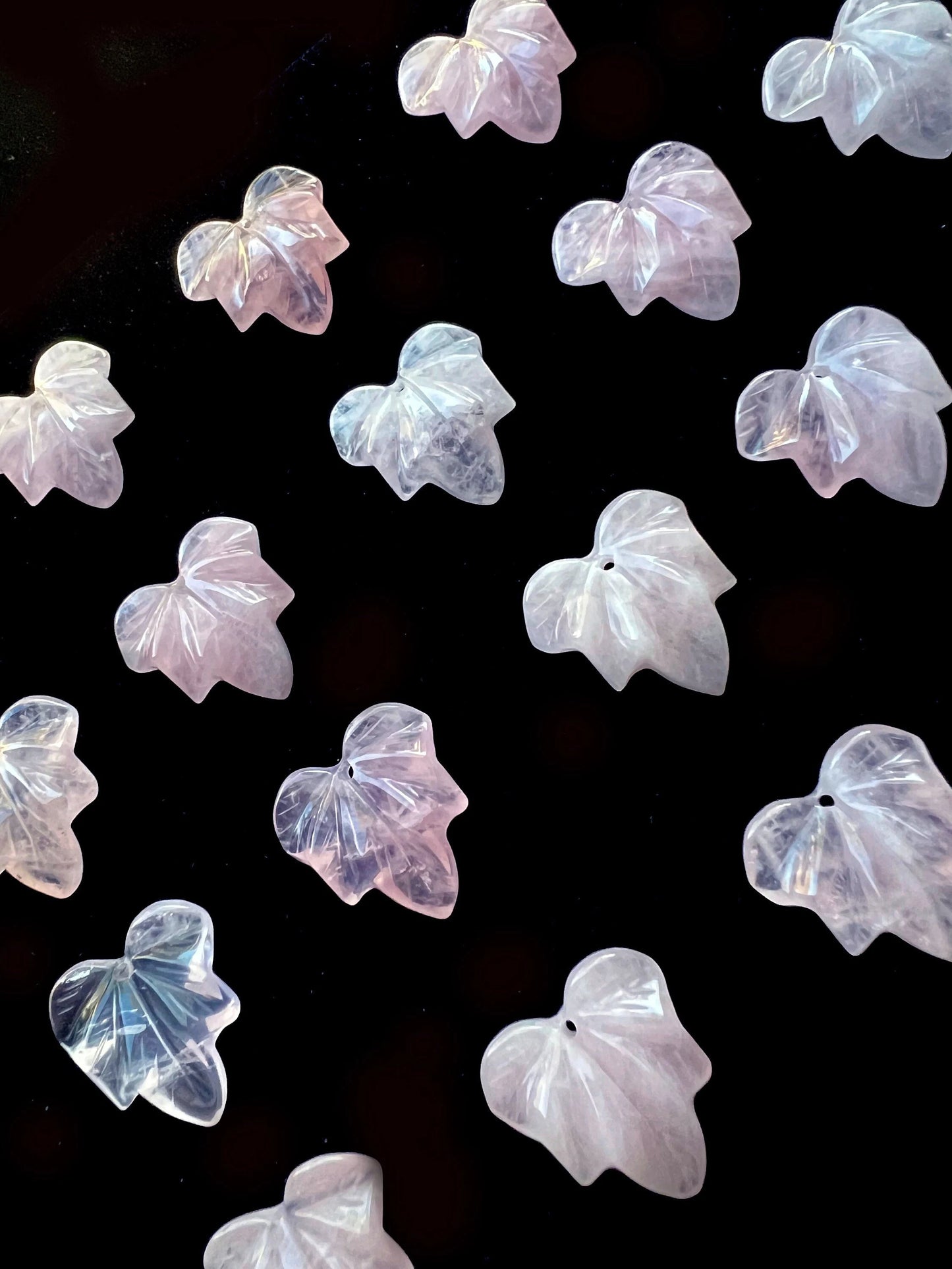 Natural Rose Quartz Pendant Hand Carved Maple Leaf Shape 24mm Gorgeous Natural Pink Color Handmade Earring Loose Bead Loose Pendant quartz