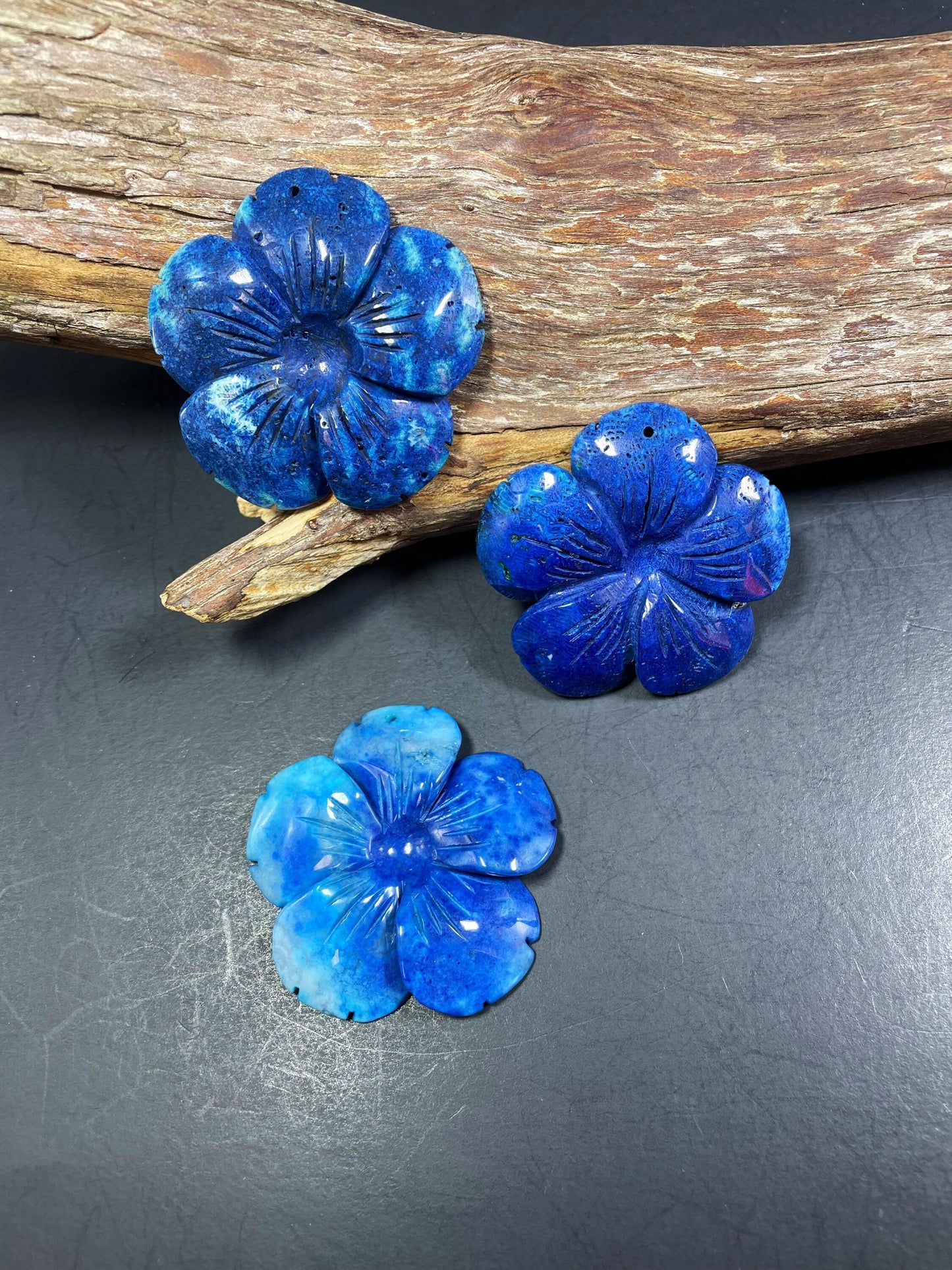 100% Hand Carved Fossil Coral Gemstone Pendant. Gorgeous Flower Shape. Excellent Quality Hand Crafted Gemstone Pendant. Loose Stone Bead