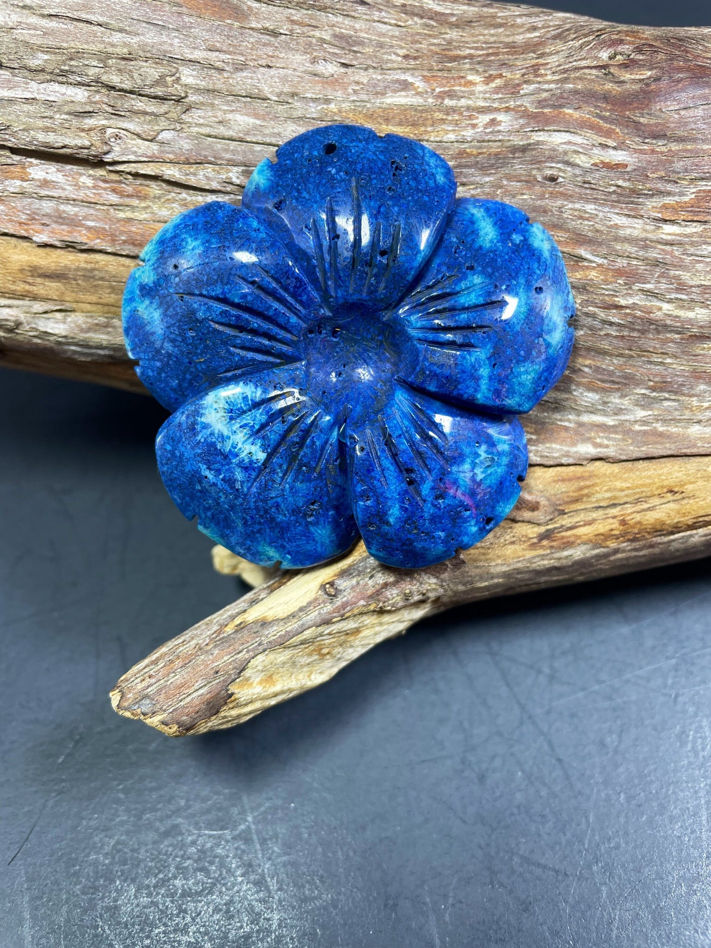 100% Hand Carved Fossil Coral Gemstone Pendant. Gorgeous Flower Shape. Excellent Quality Hand Crafted Gemstone Pendant. Loose Stone Bead