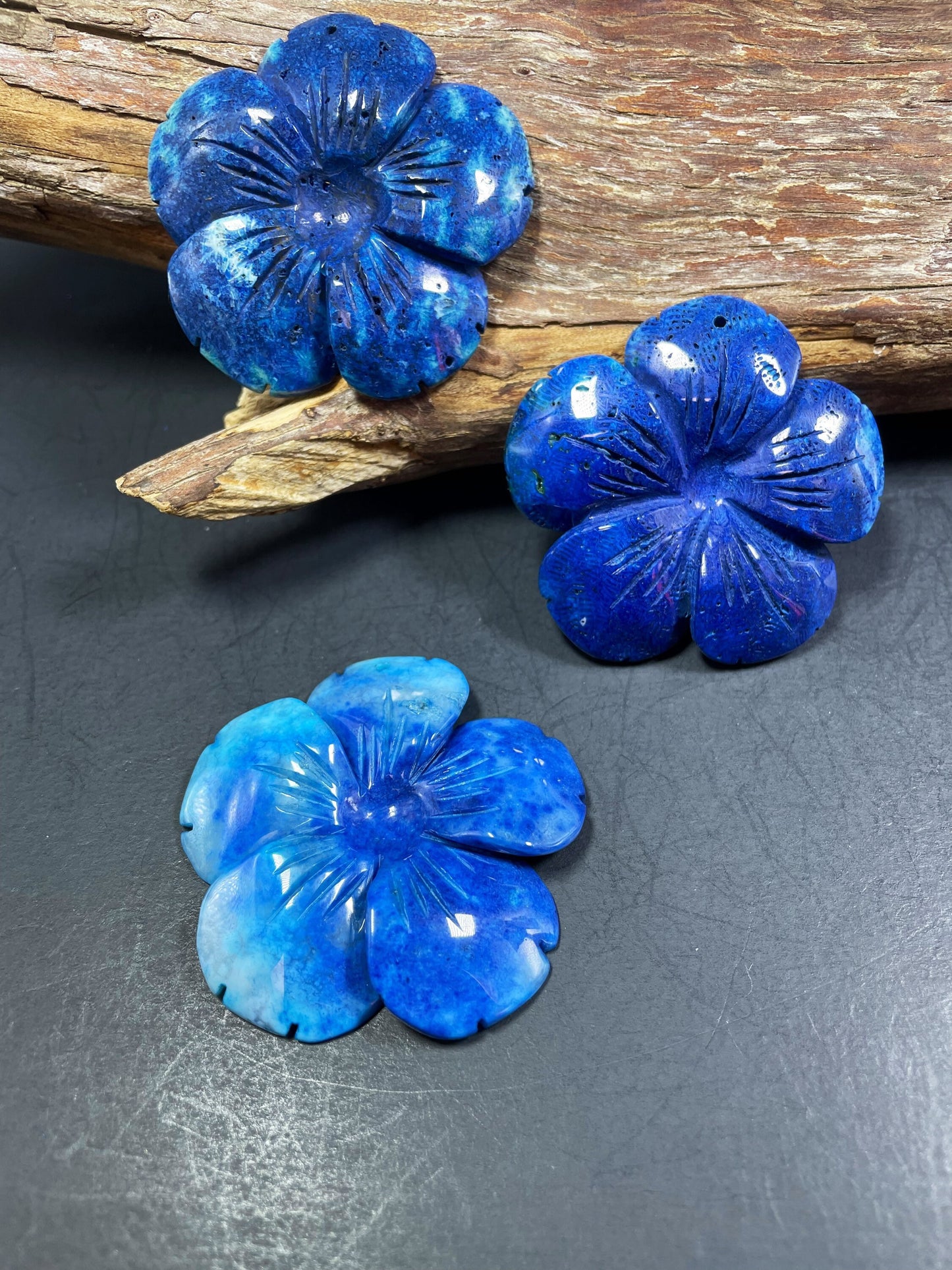 100% Hand Carved Fossil Coral Gemstone Pendant. Gorgeous Flower Shape. Excellent Quality Hand Crafted Gemstone Pendant. Loose Stone Bead