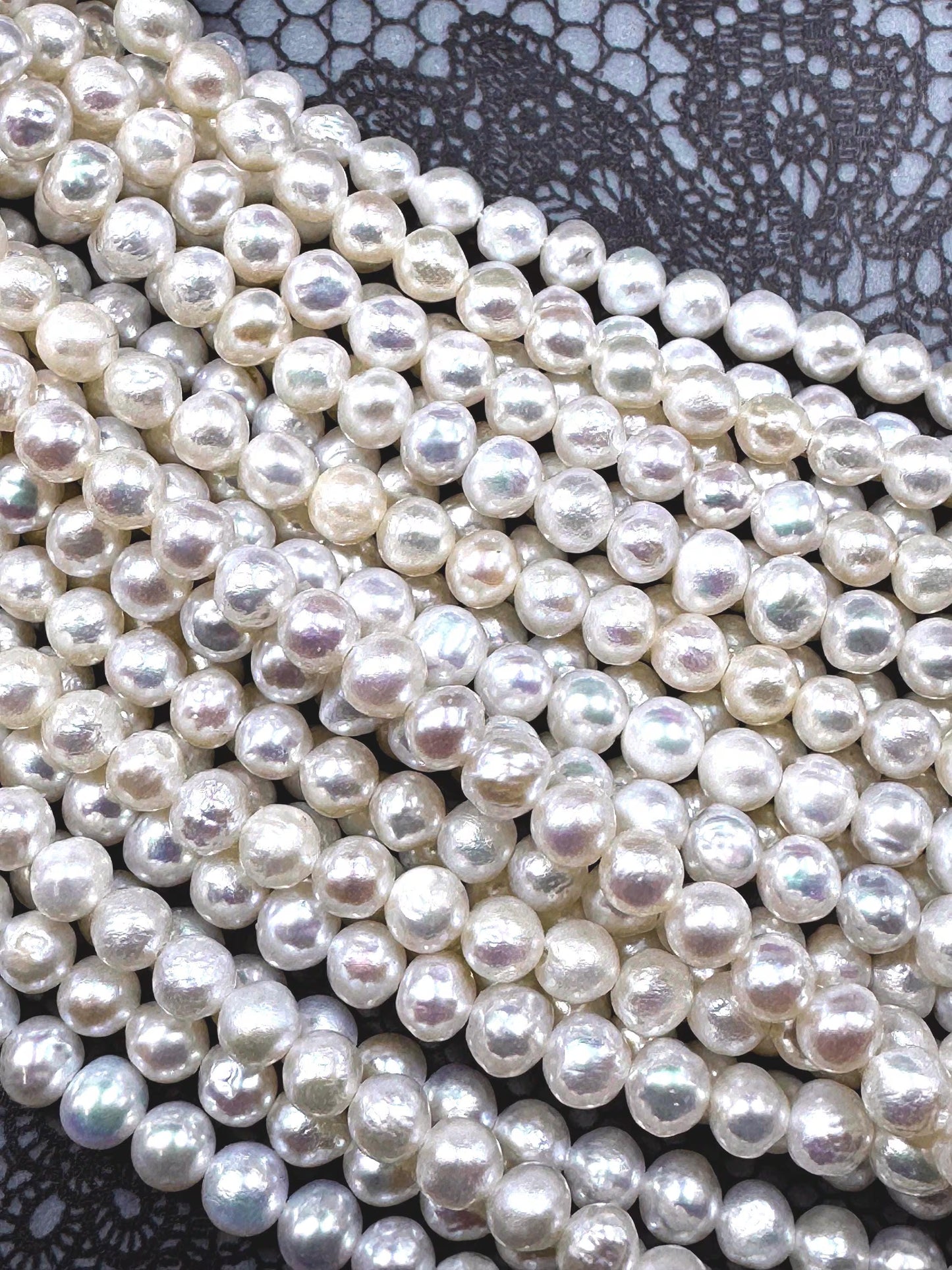 AAA Natural Freshwater Pearl round Shape Beads, 3mm 4mm . Super nice quality white fresh water pear bead . Full strand