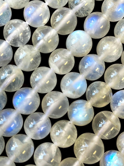 AAA Natural blue flash moonstone bead. 4mm 6mm 8mm 10mm round bead . Beautiful natural blue flash super clear moonstone Real nice quality