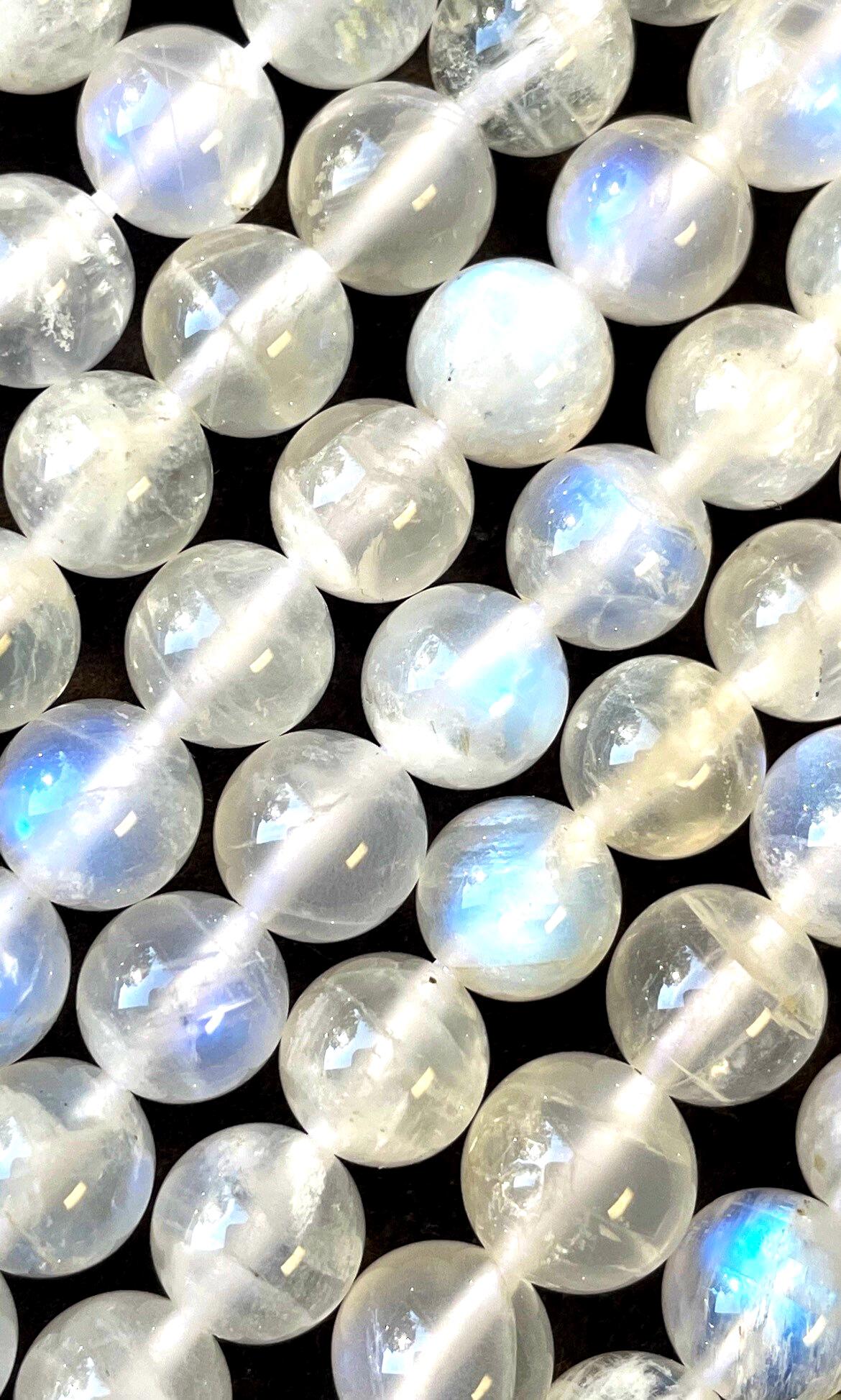 AAA Natural blue flash moonstone bead. 4mm 6mm 8mm 10mm round bead . Beautiful natural blue flash super clear moonstone Real nice quality