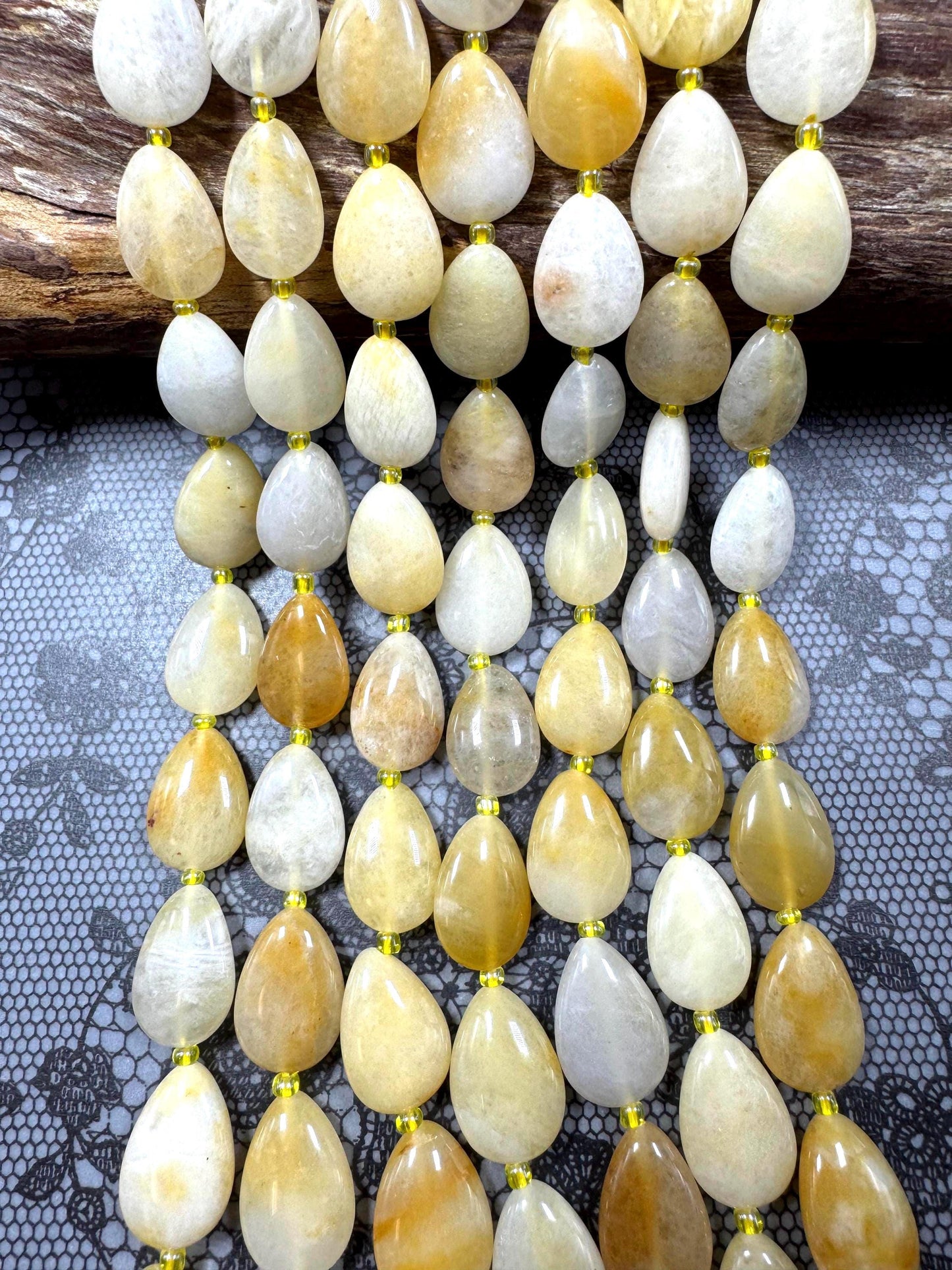 Natural Aventurine gemstone bead. Gorgeous Natural Yellow Aventurine gemstone bead. excellent quality. full strand 15.5