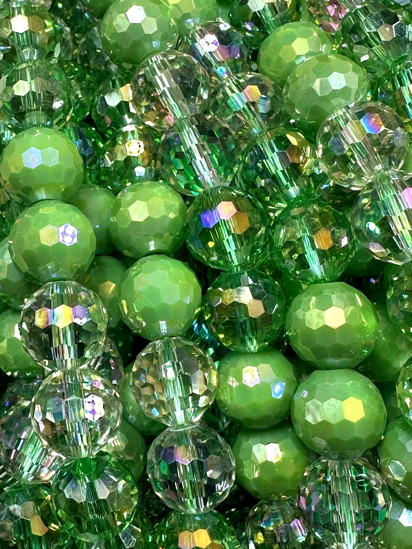 Beautiful Multicolor Crystal Glass Bead (Light Green. Clear Green, Clear) Faceted Round Shape Bead. High Quality 15.5"
