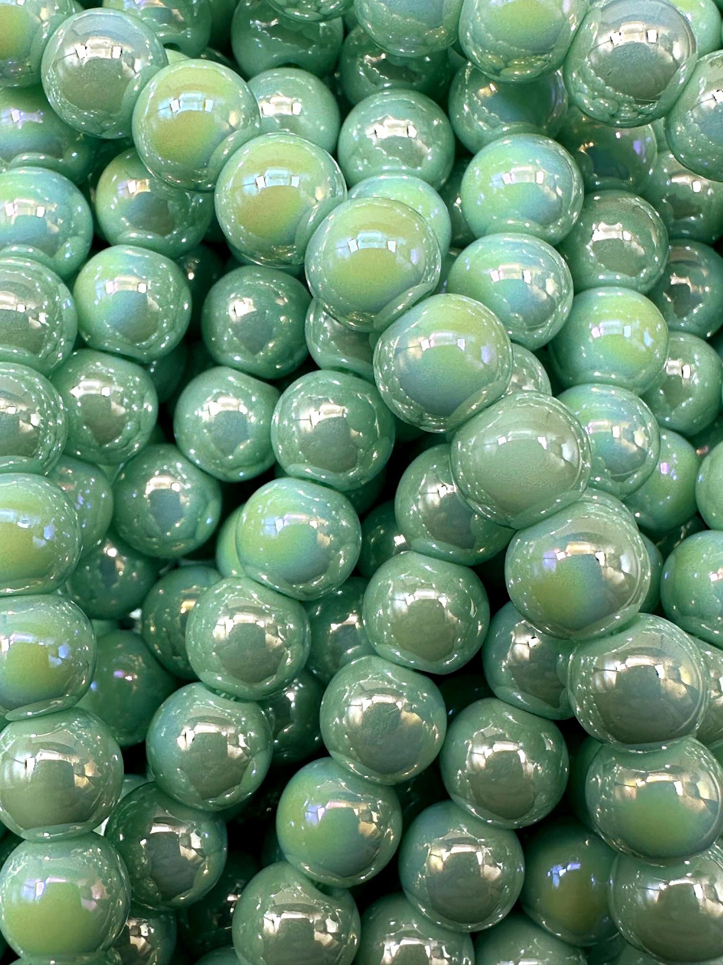 Beautiful Mint Green Crystal Glass Pearl Bead. Round shape bead. Gorgeous high quality crystal bead! Full strand 15.5"