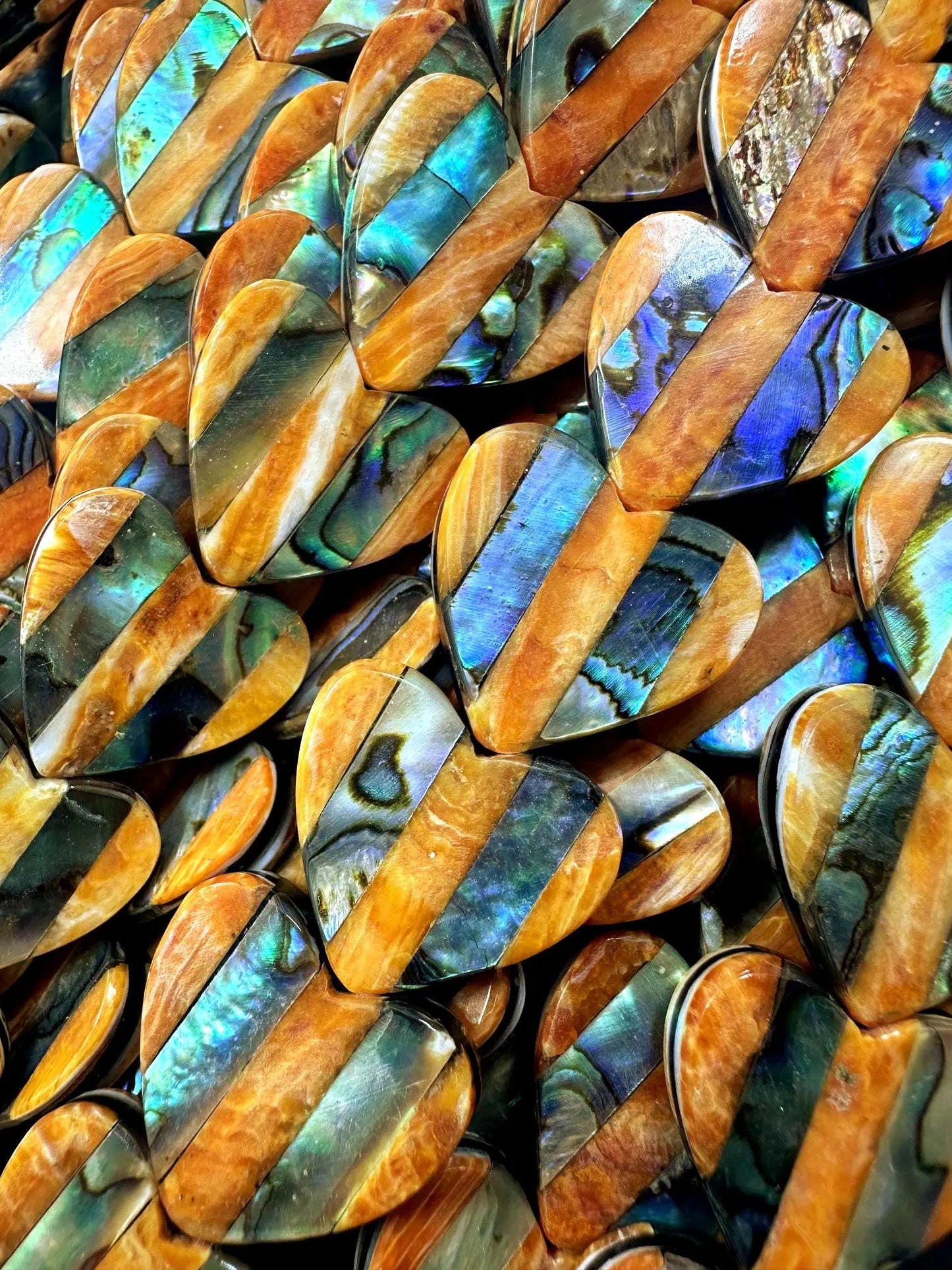 AAA Quality Natural Spiny Oyster Shell with Abalone Heart Beads, 20x20mm, 7.5" Strand