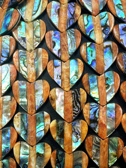 AAA Quality Natural Spiny Oyster Shell with Abalone Heart Beads, 20x20mm, 7.5" Strand