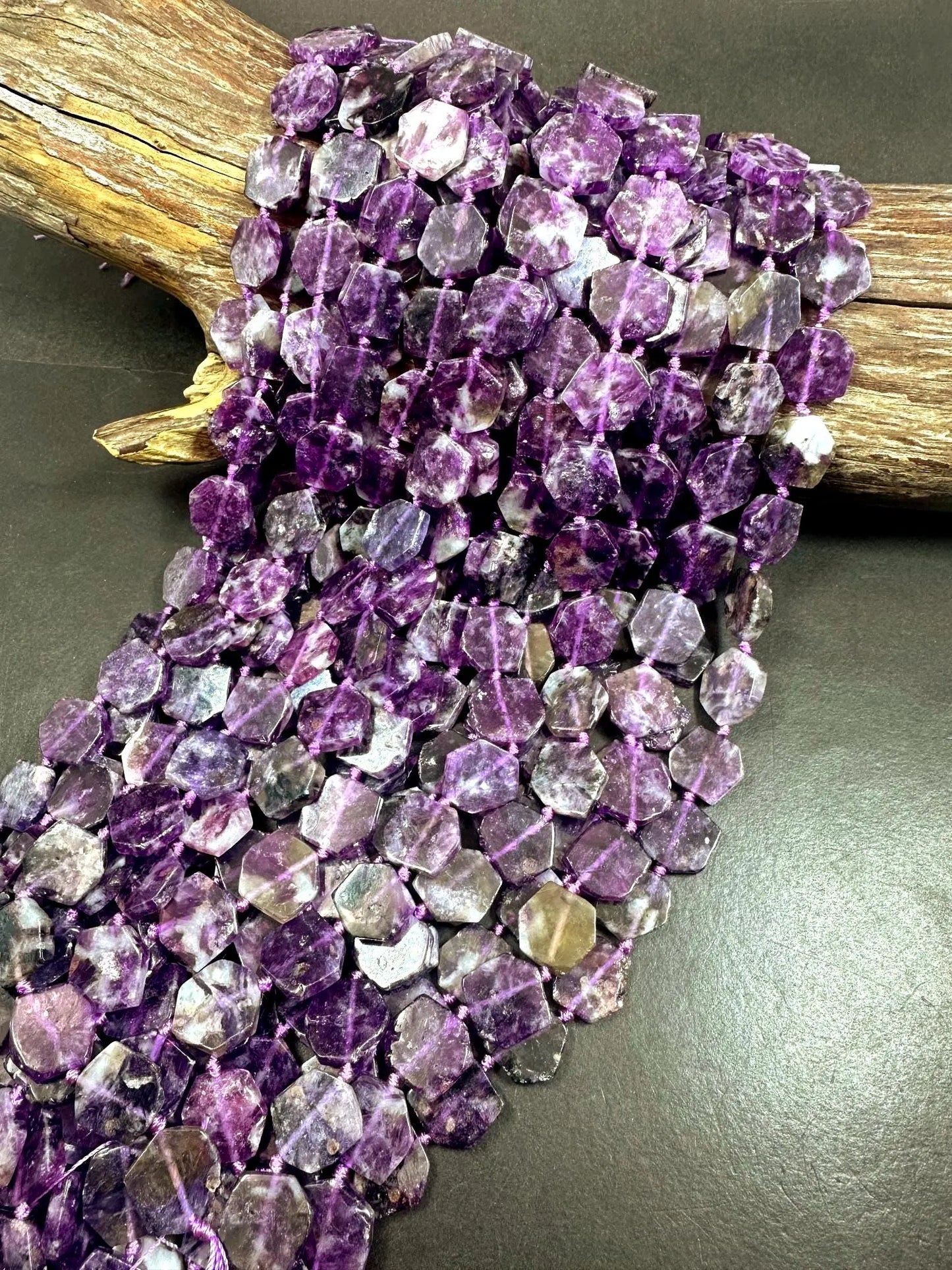 AAA Natural Purple Emerald Mica Freedom Smooth Hexagon Shape Beads, Beautiful Purple Color Great Quality 15.5"
