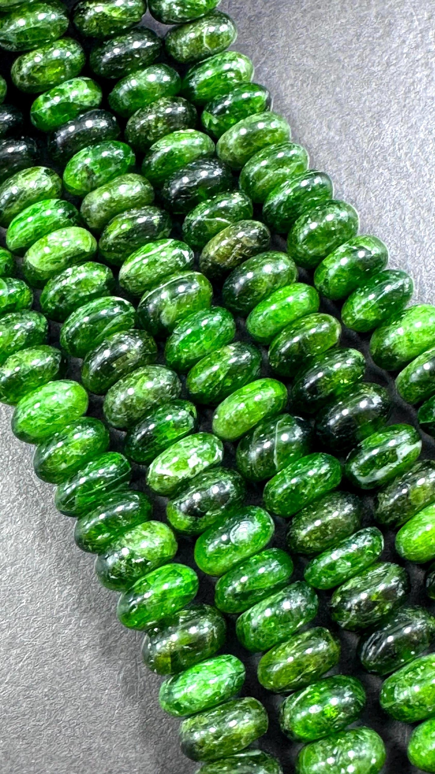 AAA Natural Diopside gemstone bead Rondelle shape. Gorgeous natural green Diopside bead. not treated ! full strand 15.5”