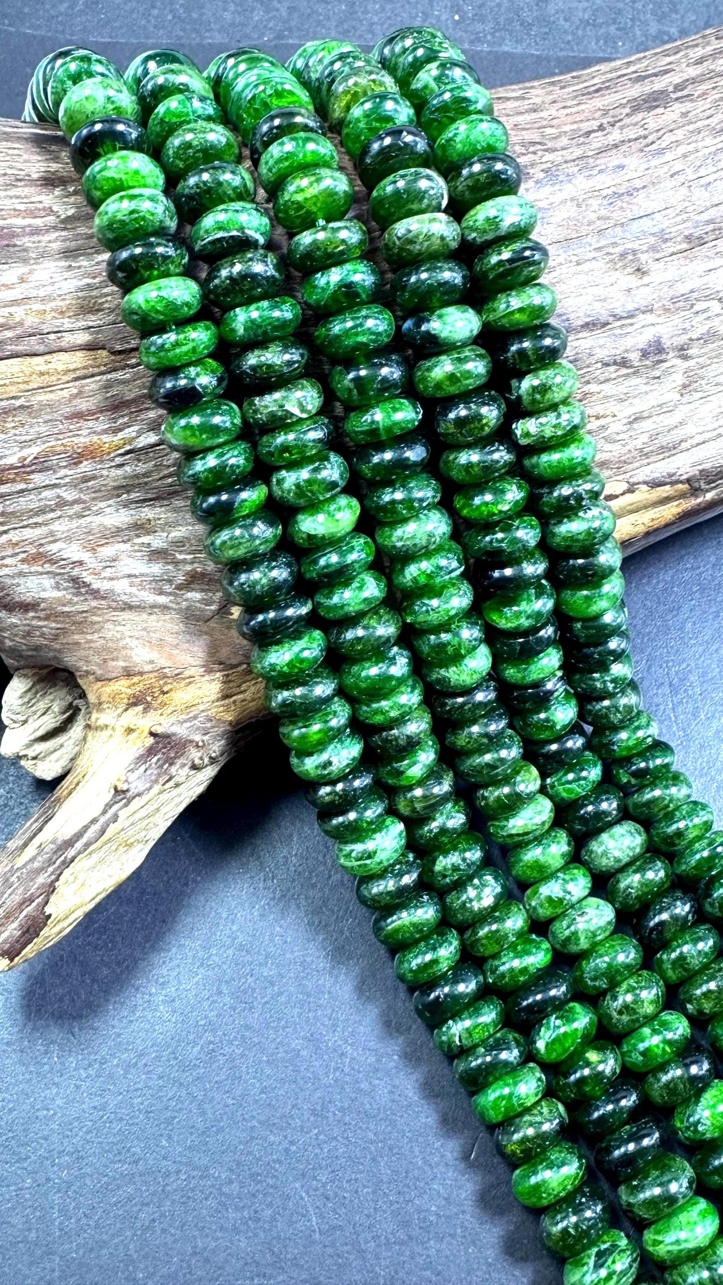 AAA Natural Diopside gemstone bead Rondelle shape. Gorgeous natural green Diopside bead. not treated ! full strand 15.5”