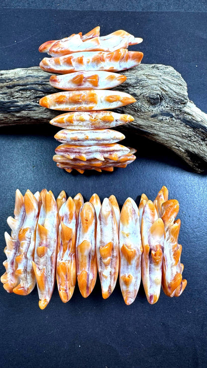 Natural spiny oyster shell bracelet. Gorgeous Natural orange yellow color . Unique shape. Excellent quality.