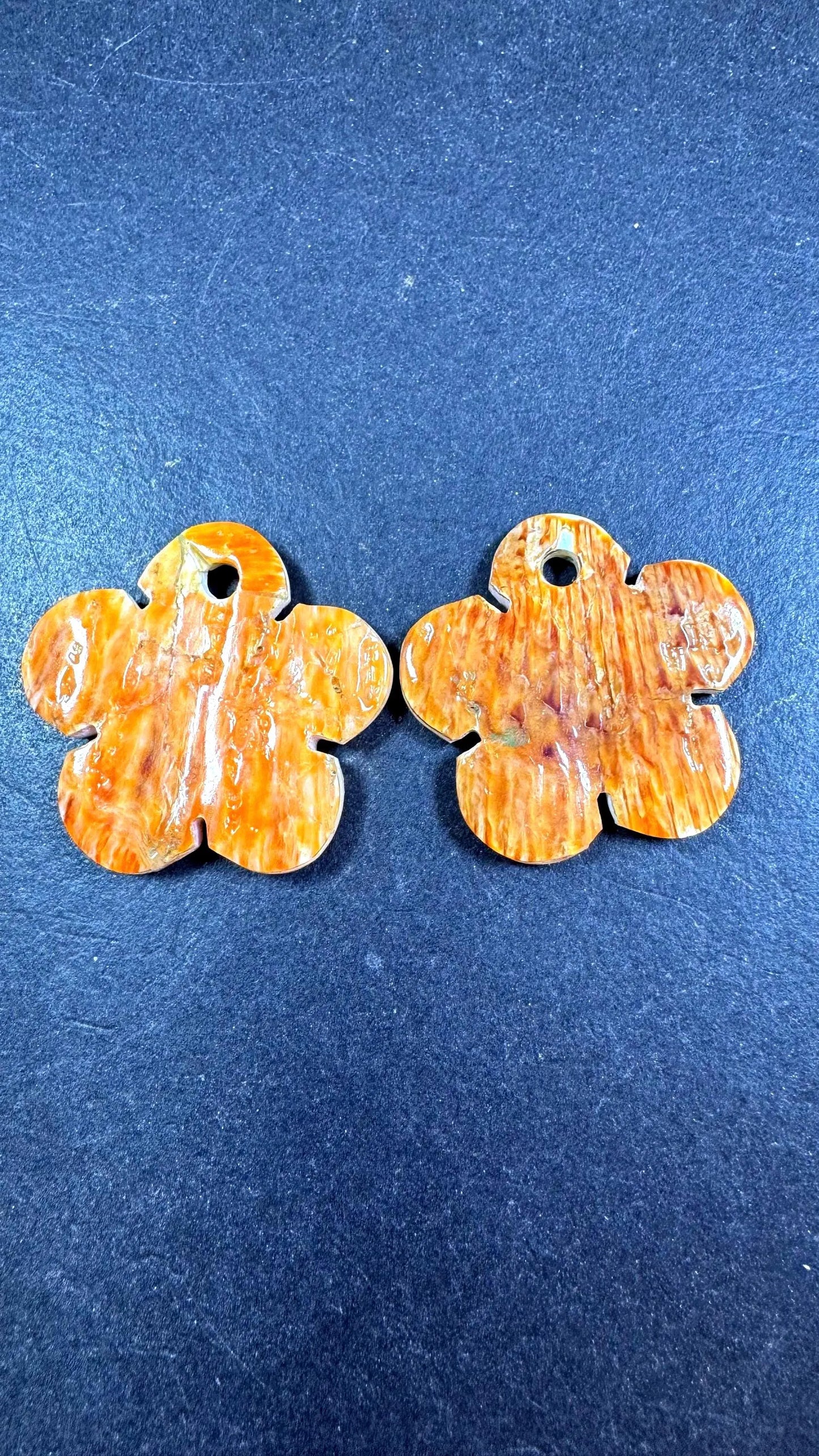 Natural spiny oyster shell pendant . Flower shape . Gorgeous Natural spiny oyster shell pendants . Natural orange yellow color . Not treated