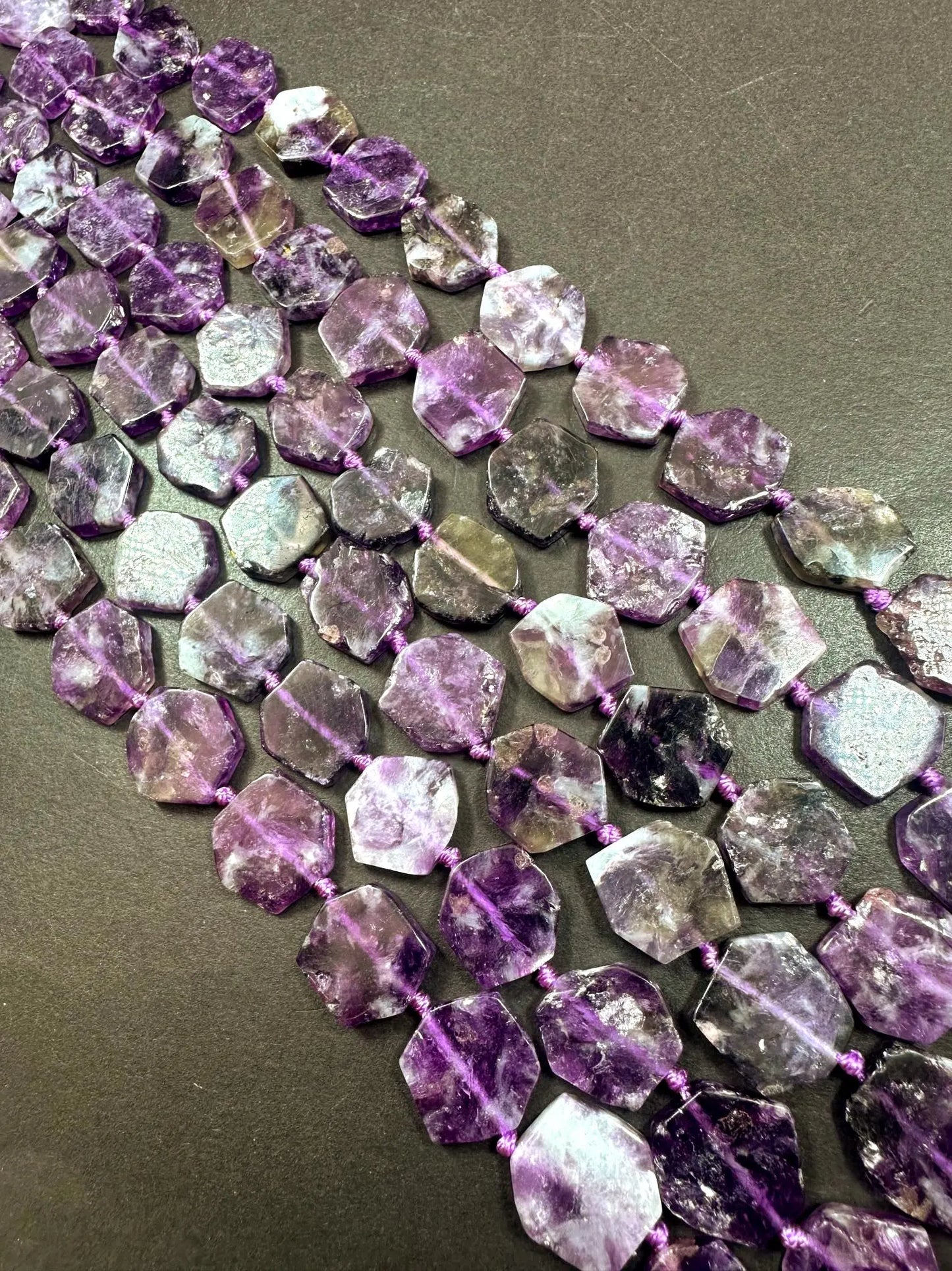 AAA Natural Purple Emerald Mica Freedom Smooth Hexagon Shape Beads, Beautiful Purple Color Great Quality 15.5"