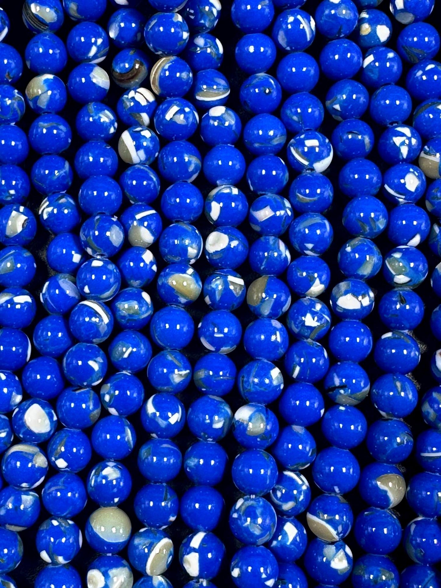 Navy Blue Shell Smooth Round Shape Bead. Beautiful Navy Blue Color with Patten, Great Quality 15.5"