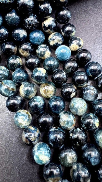 Natural blue tourmaline gemstone bead. Smooth round bead. Beautiful Natural blue color. Not treated ! Full strand 15.5”